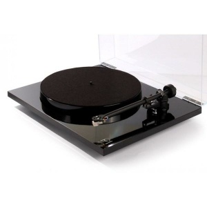 Rega Planar 1 Plus - BLACK GLOSS