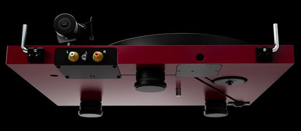 Pro-Ject Debut EVO 2 l'icona Hi-Fi si rinnova con stile e innovazione Pro Ject Debut EVO 2 piedini